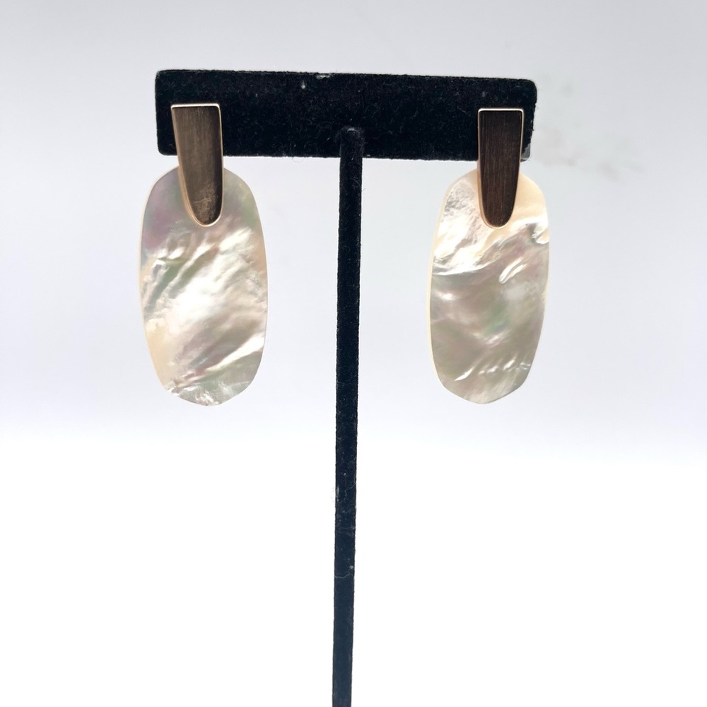 Kendra Scott Mother of Pearl Earrings - Picture 4 of 4